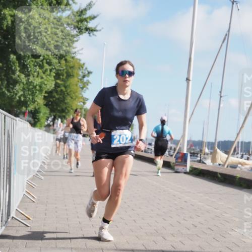 17.08.2025 - KN Förde Triathlon 2025 KatJ http://msf.ph/oto/8594636 17.08.2025 10:22:54 Laufen 107, 111, 118, 145, 197, 202 meine-sportfotos.de