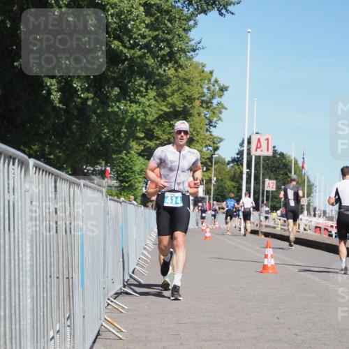 17.08.2025 - KN Förde Triathlon 2025 KatJ http://msf.ph/oto/8594661 17.08.2025 13:40:43 Laufen 414, 466, 522 meine-sportfotos.de