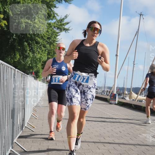 17.08.2025 - KN Förde Triathlon 2025 KatJ http://msf.ph/oto/8594738 17.08.2025 10:22:59 Laufen 107, 111, 118, 145, 249 meine-sportfotos.de