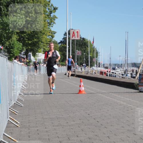 17.08.2025 - KN Förde Triathlon 2025 KatJ http://msf.ph/oto/8594757 17.08.2025 11:41:47 Laufen 389 meine-sportfotos.de