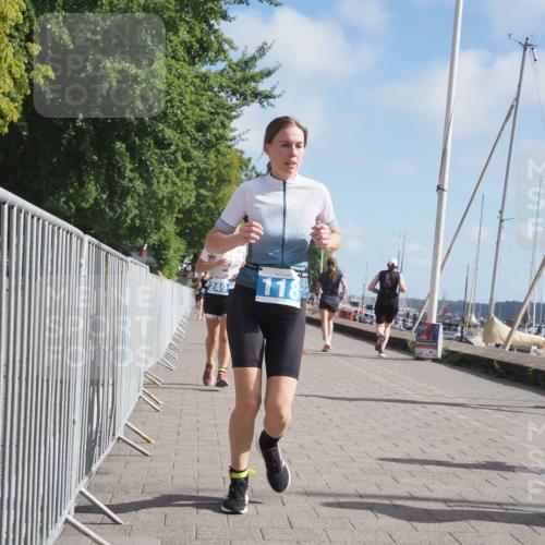 17.08.2025 - KN Förde Triathlon 2025 KatJ http://msf.ph/oto/8594809 17.08.2025 10:23:03 Laufen 111, 118, 249 meine-sportfotos.de