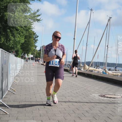 17.08.2025 - KN Förde Triathlon 2025 KatJ http://msf.ph/oto/8594991 17.08.2025 10:23:22 Laufen 164 meine-sportfotos.de