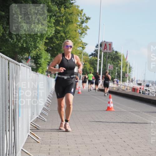 17.08.2025 - KN Förde Triathlon 2025 KatJ http://msf.ph/oto/8595574 17.08.2025 10:24:33 Laufen 183 meine-sportfotos.de