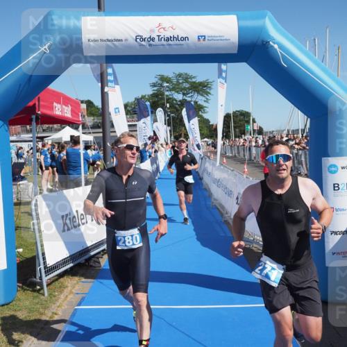 17.08.2025 - KN Förde Triathlon 2025 MichiJ http://msf.ph/oto/8595591 17.08.2025 12:04:39 Laufen 271, 280, 295, 306, 309 meine-sportfotos.de