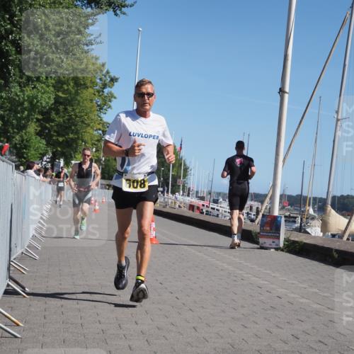 17.08.2025 - KN Förde Triathlon 2025 KatJ http://msf.ph/oto/8595600 17.08.2025 11:43:22 Laufen 296, 608 meine-sportfotos.de