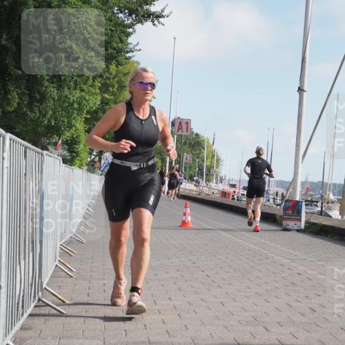 17.08.2025 - KN Förde Triathlon 2025 KatJ http://msf.ph/oto/8595624 17.08.2025 10:24:35 Laufen 183 meine-sportfotos.de
