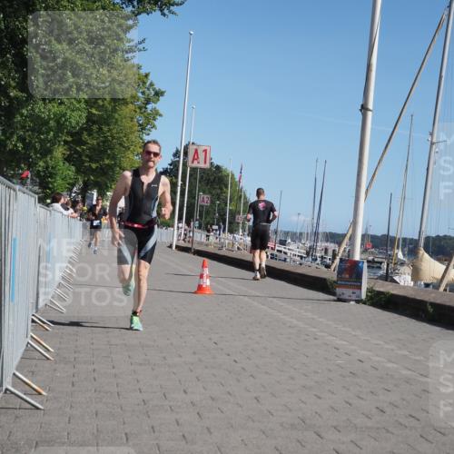 17.08.2025 - KN Förde Triathlon 2025 KatJ http://msf.ph/oto/8595646 17.08.2025 11:43:25 Laufen 296, 608 meine-sportfotos.de