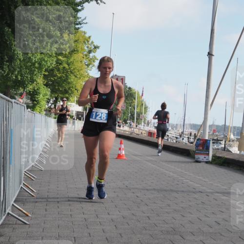 17.08.2025 - KN Förde Triathlon 2025 KatJ http://msf.ph/oto/8595826 17.08.2025 10:24:58 Laufen 128, 248 meine-sportfotos.de