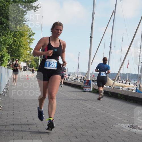 17.08.2025 - KN Förde Triathlon 2025 KatJ http://msf.ph/oto/8595856 17.08.2025 10:24:59 Laufen 128, 248 meine-sportfotos.de