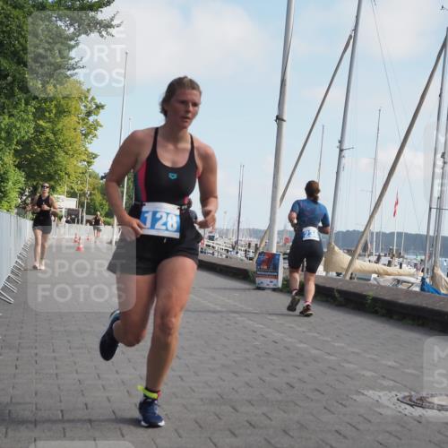 17.08.2025 - KN Förde Triathlon 2025 KatJ http://msf.ph/oto/8595861 17.08.2025 10:24:59 Laufen 128, 248 meine-sportfotos.de