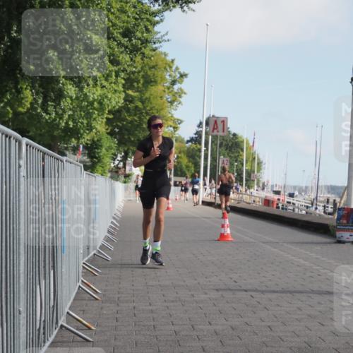 17.08.2025 - KN Förde Triathlon 2025 KatJ http://msf.ph/oto/8595977 17.08.2025 10:25:13 Laufen 200 meine-sportfotos.de