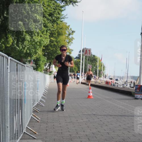 17.08.2025 - KN Förde Triathlon 2025 KatJ http://msf.ph/oto/8595982 17.08.2025 10:25:13 Laufen 200 meine-sportfotos.de