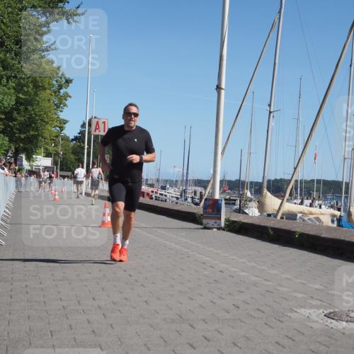 17.08.2025 - KN Förde Triathlon 2025 KatJ http://msf.ph/oto/8595987 17.08.2025 11:43:39 Laufen 263, 281 meine-sportfotos.de