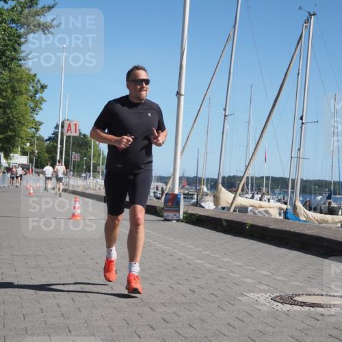 17.08.2025 - KN Förde Triathlon 2025 KatJ http://msf.ph/oto/8596060 17.08.2025 11:43:40 Laufen 263, 281 meine-sportfotos.de