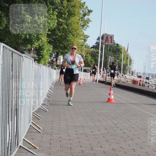 17.08.2025 - KN Förde Triathlon 2025 KatJ http://msf.ph/oto/8596087 17.08.2025 10:25:31 Laufen 242 meine-sportfotos.de