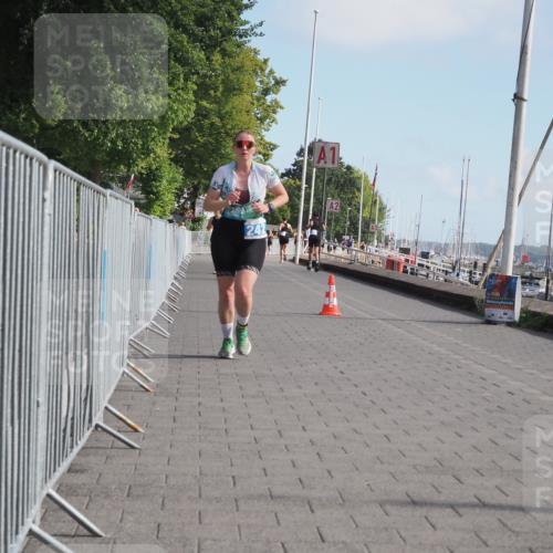 17.08.2025 - KN Förde Triathlon 2025 KatJ http://msf.ph/oto/8596146 17.08.2025 10:25:33 Laufen 242, 244 meine-sportfotos.de