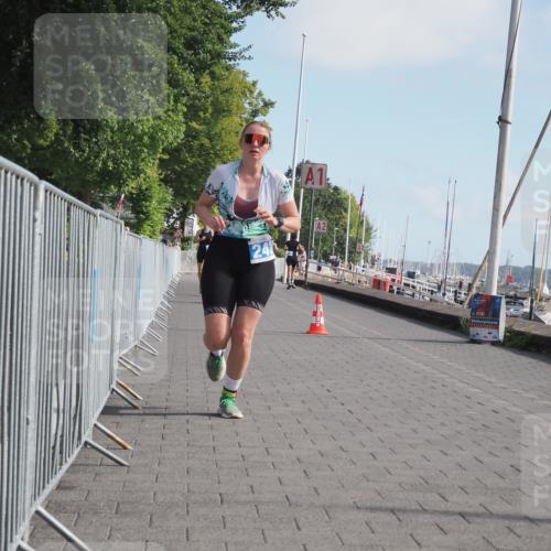 17.08.2025 - KN Förde Triathlon 2025 KatJ http://msf.ph/oto/8596175 17.08.2025 10:25:34 Laufen 242, 244 meine-sportfotos.de