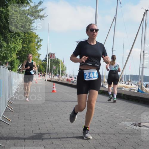 17.08.2025 - KN Förde Triathlon 2025 KatJ http://msf.ph/oto/8596235 17.08.2025 10:25:41 Laufen 218, 244 meine-sportfotos.de