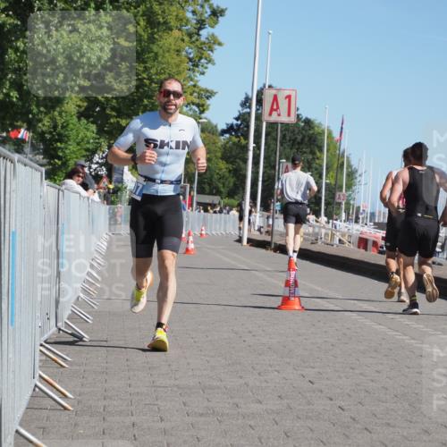 17.08.2025 - KN Förde Triathlon 2025 KatJ http://msf.ph/oto/8596367 17.08.2025 11:44:09 Laufen 307 meine-sportfotos.de