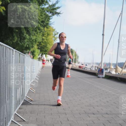 17.08.2025 - KN Förde Triathlon 2025 KatJ http://msf.ph/oto/8596377 17.08.2025 10:25:59 Laufen 152, 204 meine-sportfotos.de