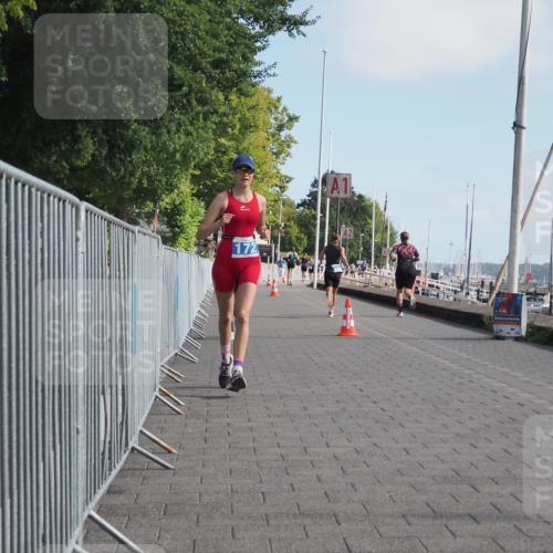 17.08.2025 - KN Förde Triathlon 2025 KatJ http://msf.ph/oto/8596399 17.08.2025 10:26:09 Laufen 172, 182 meine-sportfotos.de