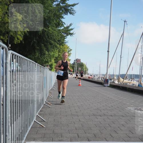 17.08.2025 - KN Förde Triathlon 2025 KatJ http://msf.ph/oto/8596470 17.08.2025 10:26:13 Laufen 146, 172, 182 meine-sportfotos.de