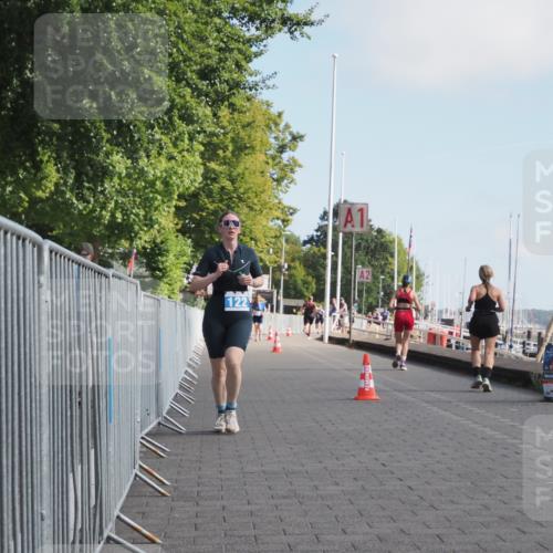 17.08.2025 - KN Förde Triathlon 2025 KatJ http://msf.ph/oto/8596610 17.08.2025 10:26:24 Laufen 122, 146 meine-sportfotos.de
