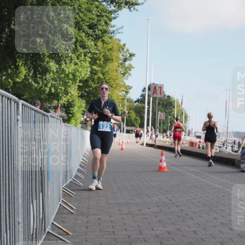 17.08.2025 - KN Förde Triathlon 2025 KatJ http://msf.ph/oto/8596624 17.08.2025 10:26:24 Laufen 122, 146 meine-sportfotos.de