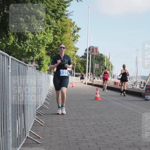 17.08.2025 - KN Förde Triathlon 2025 KatJ http://msf.ph/oto/8596637 17.08.2025 10:26:24 Laufen 122, 146 meine-sportfotos.de