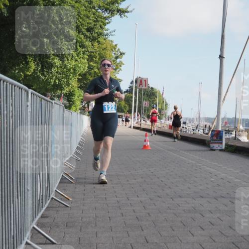 17.08.2025 - KN Förde Triathlon 2025 KatJ http://msf.ph/oto/8596666 17.08.2025 10:26:25 Laufen 122 meine-sportfotos.de