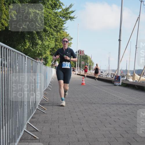 17.08.2025 - KN Förde Triathlon 2025 KatJ http://msf.ph/oto/8596679 17.08.2025 10:26:26 Laufen 122 meine-sportfotos.de