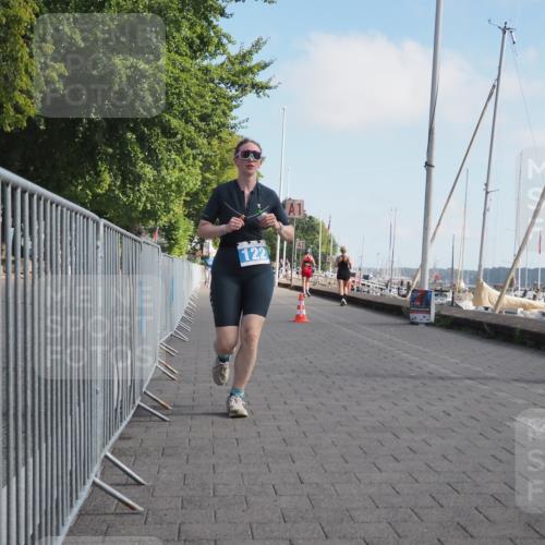 17.08.2025 - KN Förde Triathlon 2025 KatJ http://msf.ph/oto/8596694 17.08.2025 10:26:26 Laufen 122 meine-sportfotos.de
