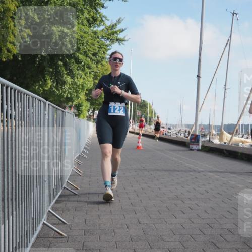 17.08.2025 - KN Förde Triathlon 2025 KatJ http://msf.ph/oto/8596704 17.08.2025 10:26:26 Laufen 122 meine-sportfotos.de