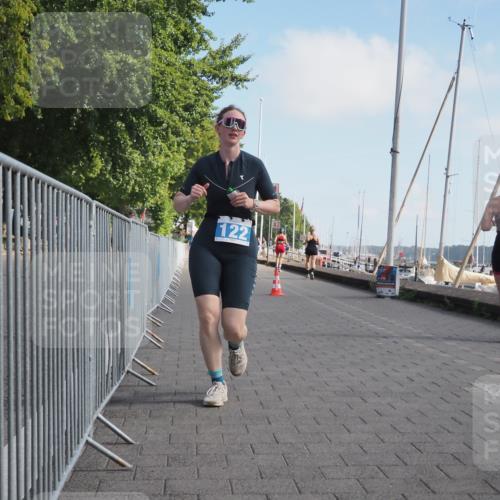 17.08.2025 - KN Förde Triathlon 2025 KatJ http://msf.ph/oto/8596708 17.08.2025 10:26:27 Laufen 122 meine-sportfotos.de