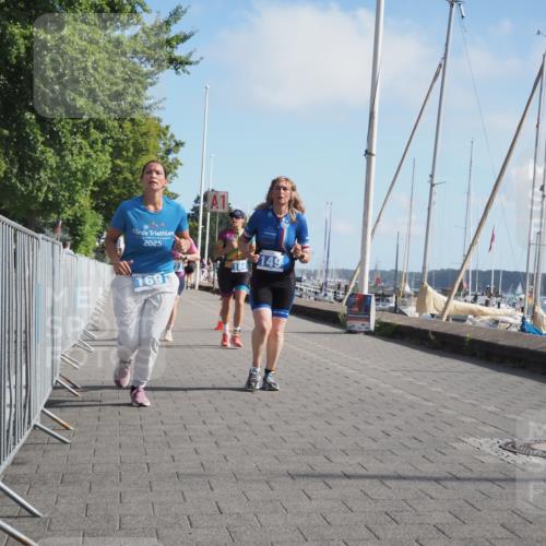 17.08.2025 - KN Förde Triathlon 2025 KatJ http://msf.ph/oto/8596808 17.08.2025 10:26:43 Laufen 102, 127, 149, 169, 184 meine-sportfotos.de