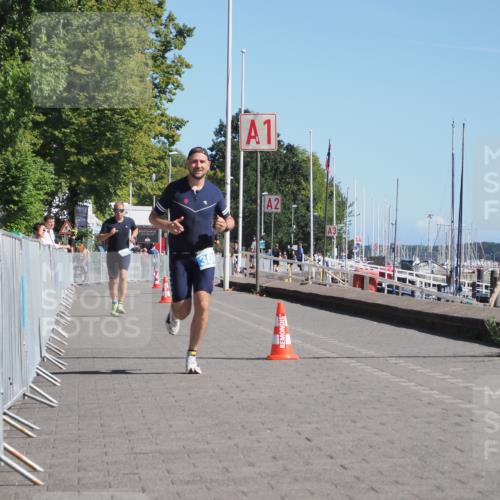 17.08.2025 - KN Förde Triathlon 2025 KatJ http://msf.ph/oto/8596874 17.08.2025 11:45:20 Laufen 300 meine-sportfotos.de