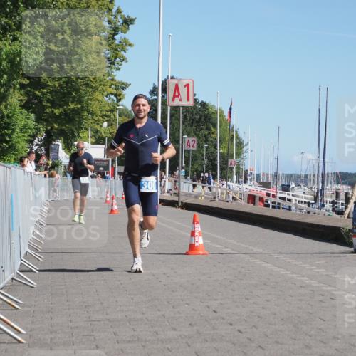 17.08.2025 - KN Förde Triathlon 2025 KatJ http://msf.ph/oto/8596891 17.08.2025 11:45:21 Laufen 300 meine-sportfotos.de