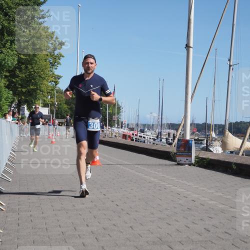17.08.2025 - KN Förde Triathlon 2025 KatJ http://msf.ph/oto/8596904 17.08.2025 11:45:22 Laufen 288, 300 meine-sportfotos.de