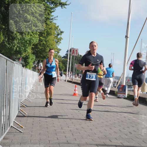 17.08.2025 - KN Förde Triathlon 2025 KatJ http://msf.ph/oto/8597012 17.08.2025 10:26:55 Laufen 173, 180, 211 meine-sportfotos.de