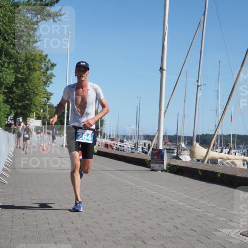 17.08.2025 - KN Förde Triathlon 2025 KatJ http://msf.ph/oto/8597168 17.08.2025 11:45:45 Laufen 264 meine-sportfotos.de