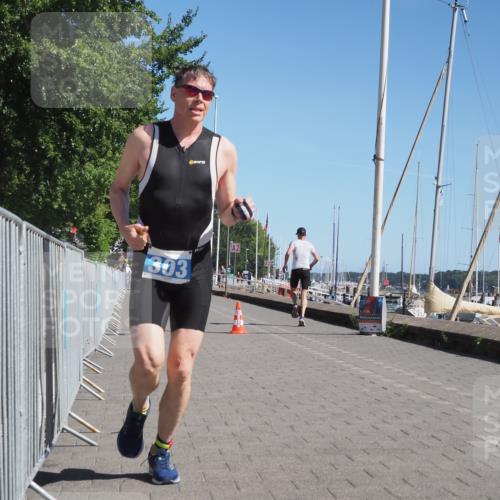 17.08.2025 - KN Förde Triathlon 2025 KatJ http://msf.ph/oto/8597321 17.08.2025 11:45:54 Laufen 303, 310 meine-sportfotos.de