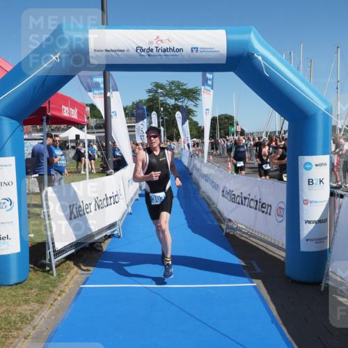 17.08.2025 - KN Förde Triathlon 2025 MichiJ http://msf.ph/oto/8597620 17.08.2025 12:08:03 Laufen 303, 319 meine-sportfotos.de