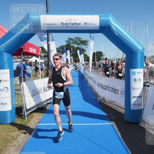 17.08.2025 - KN Förde Triathlon 2025 MichiJ http://msf.ph/oto/8597630 17.08.2025 12:08:03 Laufen 303, 319 meine-sportfotos.de