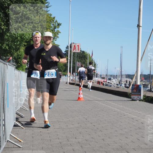 17.08.2025 - KN Förde Triathlon 2025 KatJ http://msf.ph/oto/8597664 17.08.2025 11:46:30 Laufen 265, 283 meine-sportfotos.de