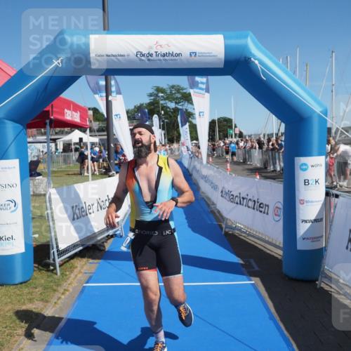 17.08.2025 - KN Förde Triathlon 2025 MichiJ http://msf.ph/oto/8597757 17.08.2025 12:08:13 Laufen 310, 319 meine-sportfotos.de
