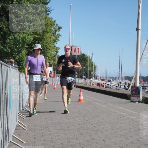 17.08.2025 - KN Förde Triathlon 2025 KatJ http://msf.ph/oto/8597944 17.08.2025 11:47:35 Laufen 266, 267, 287 meine-sportfotos.de