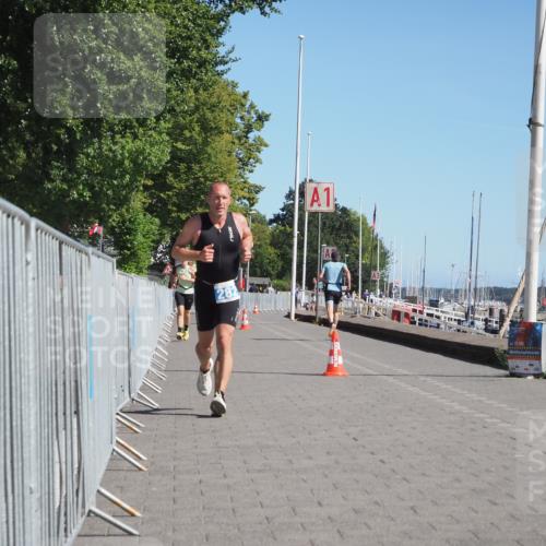 17.08.2025 - KN Förde Triathlon 2025 KatJ http://msf.ph/oto/8598307 17.08.2025 11:48:44 Laufen 282 meine-sportfotos.de