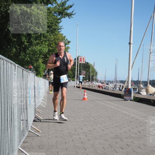 17.08.2025 - KN Förde Triathlon 2025 KatJ http://msf.ph/oto/8598344 17.08.2025 11:48:45 Laufen 282, 620 meine-sportfotos.de