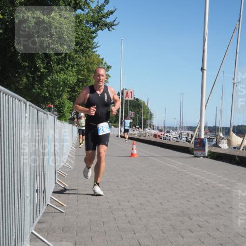 17.08.2025 - KN Förde Triathlon 2025 KatJ http://msf.ph/oto/8598349 17.08.2025 11:48:45 Laufen 282, 620 meine-sportfotos.de