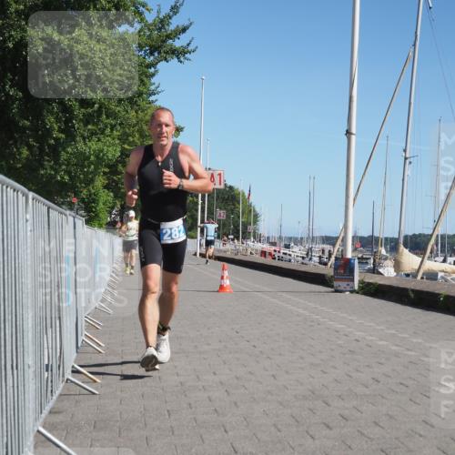 17.08.2025 - KN Förde Triathlon 2025 KatJ http://msf.ph/oto/8598359 17.08.2025 11:48:46 Laufen 282, 620 meine-sportfotos.de